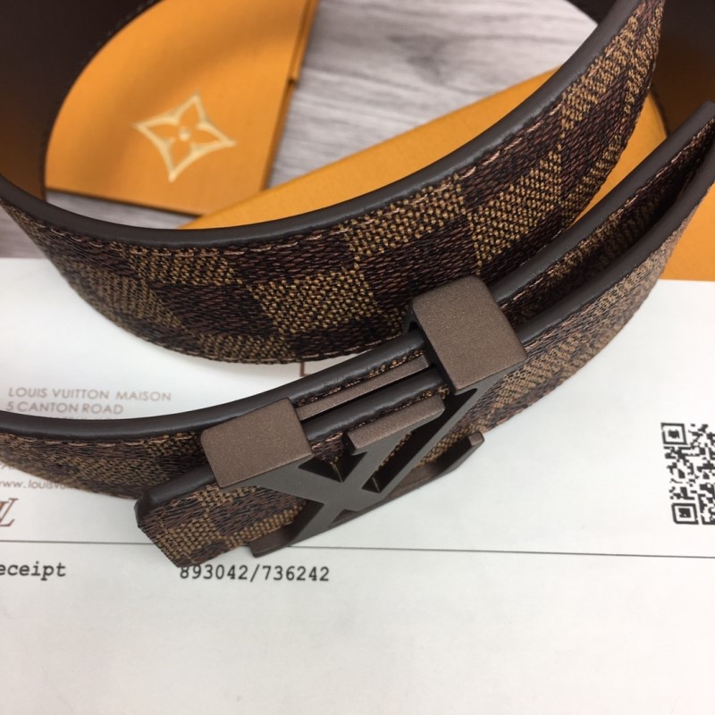 l0vis Vvtt0n belts